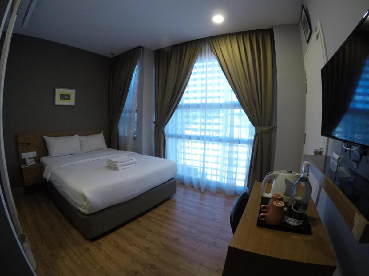 Golden Leaf Boutique Hotel Nusa Idaman Formerly Known As Ariana Hotel Johor Bahru Esterno foto
