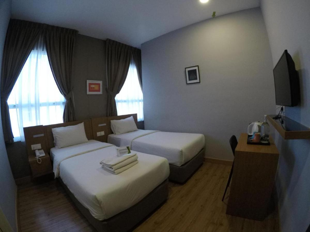 Golden Leaf Boutique Hotel Nusa Idaman Formerly Known As Ariana Hotel Johor Bahru Esterno foto