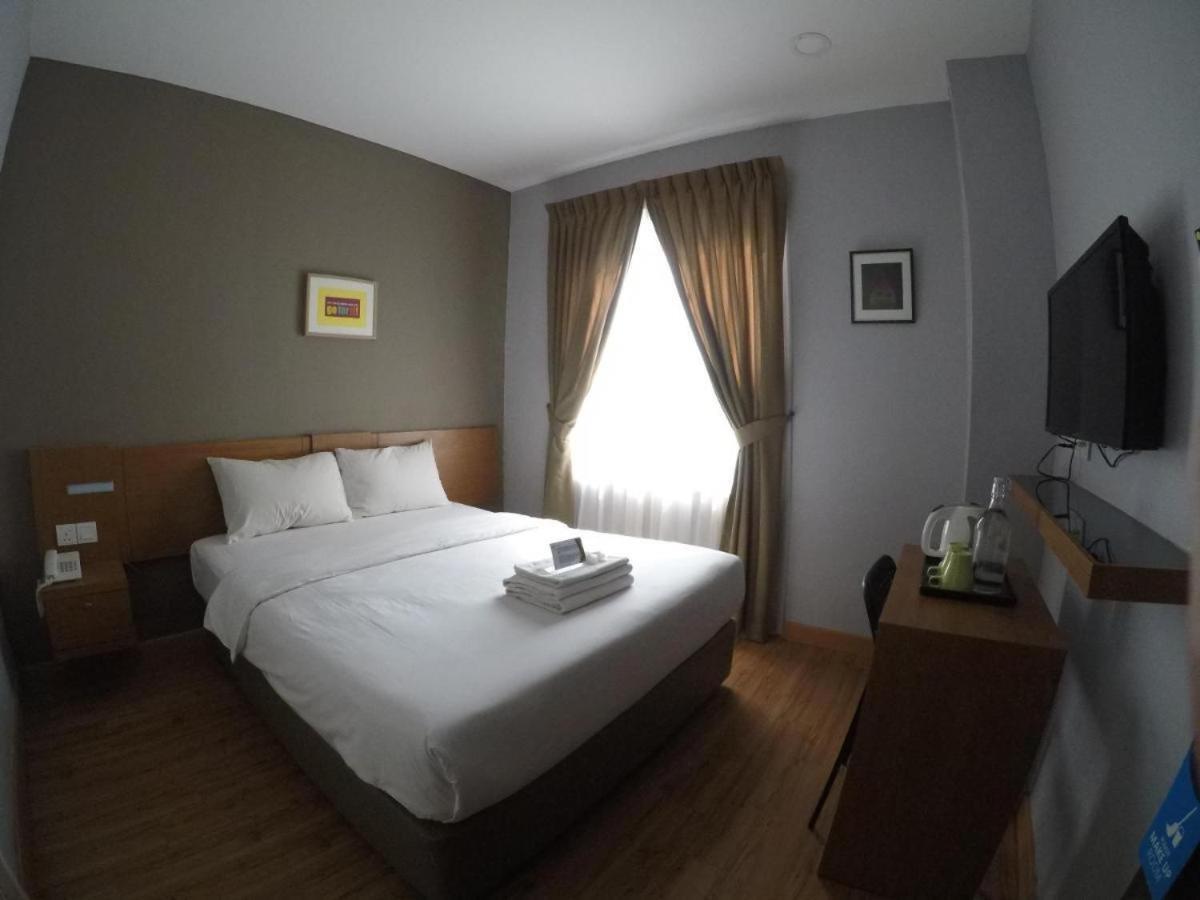 Golden Leaf Boutique Hotel Nusa Idaman Formerly Known As Ariana Hotel Johor Bahru Esterno foto
