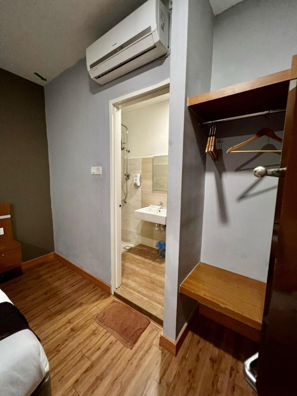 Golden Leaf Boutique Hotel Nusa Idaman Formerly Known As Ariana Hotel Johor Bahru Esterno foto