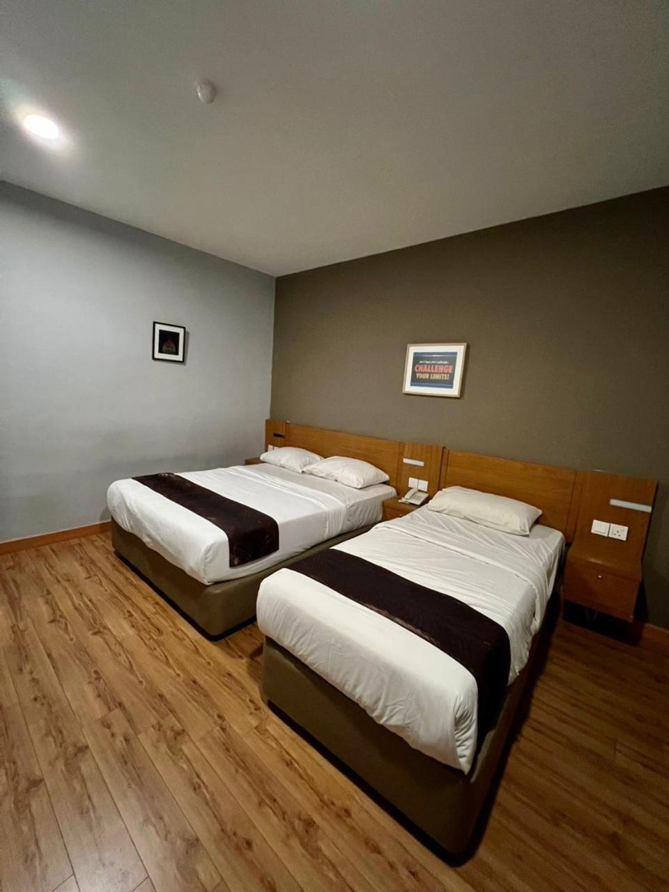 Golden Leaf Boutique Hotel Nusa Idaman Formerly Known As Ariana Hotel Johor Bahru Esterno foto