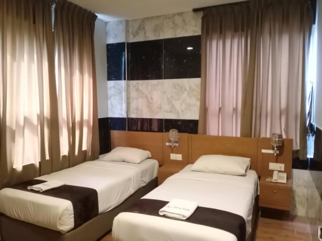 Golden Leaf Boutique Hotel Nusa Idaman Formerly Known As Ariana Hotel Johor Bahru Esterno foto
